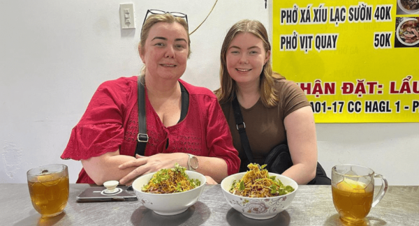 Local food in Ho Chi Minh City that you must try - AN Tours Vietnam
