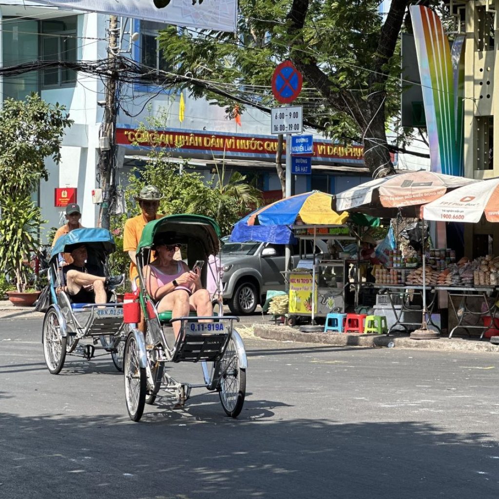 Why are cyclo tours must-do in Saigon