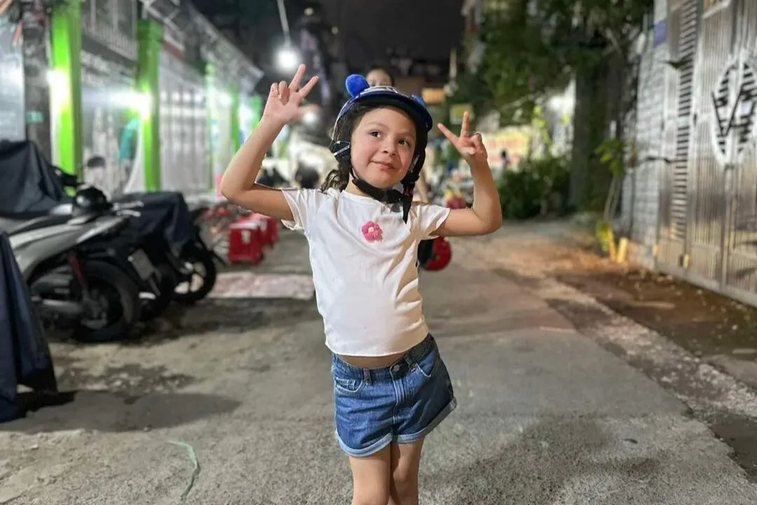 In all of our scooter food tours with kids - we have cute helmets for them
