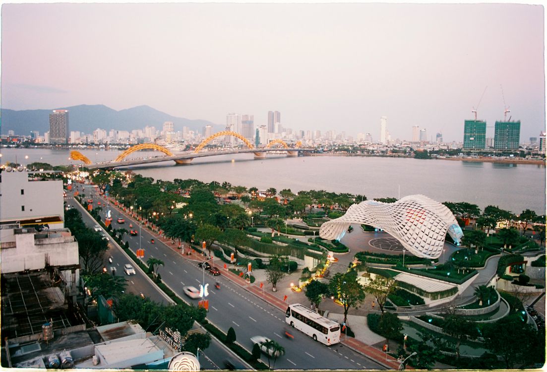 Dragon Bridge in Da Nang spanning the Han River at dusk