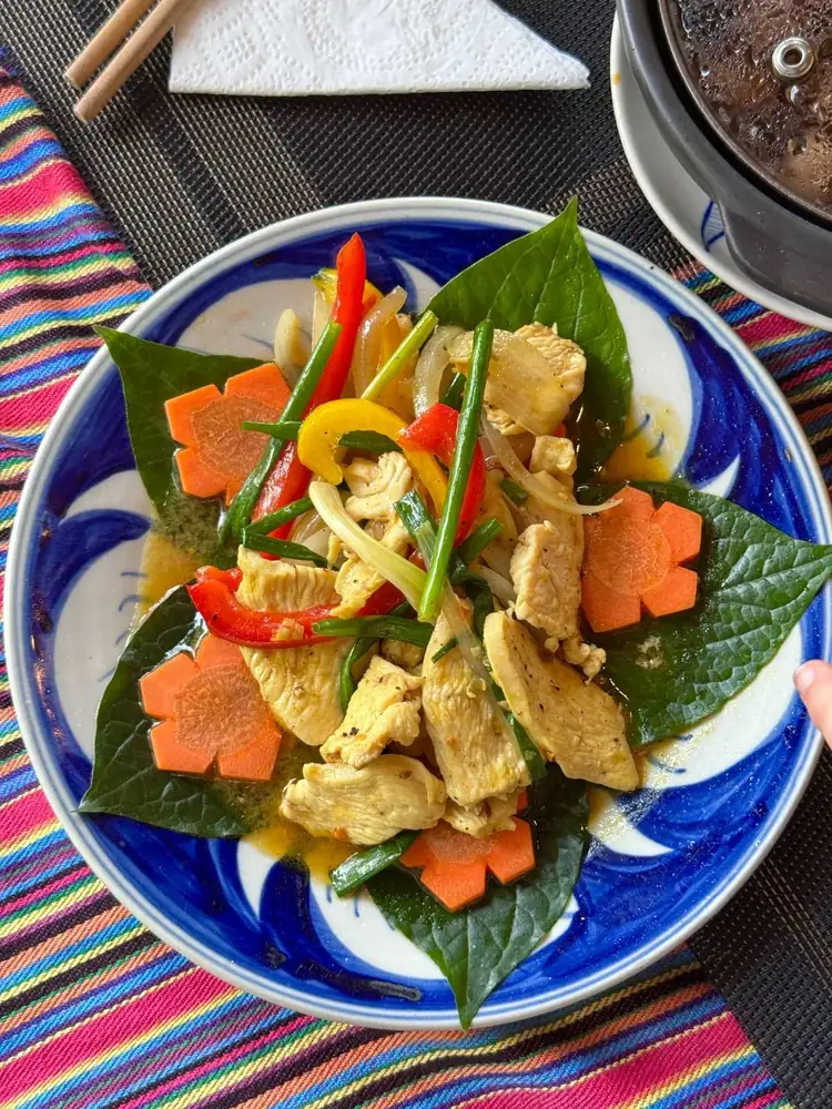 Authentic Vietnamese dishes cooked in the Hue garden