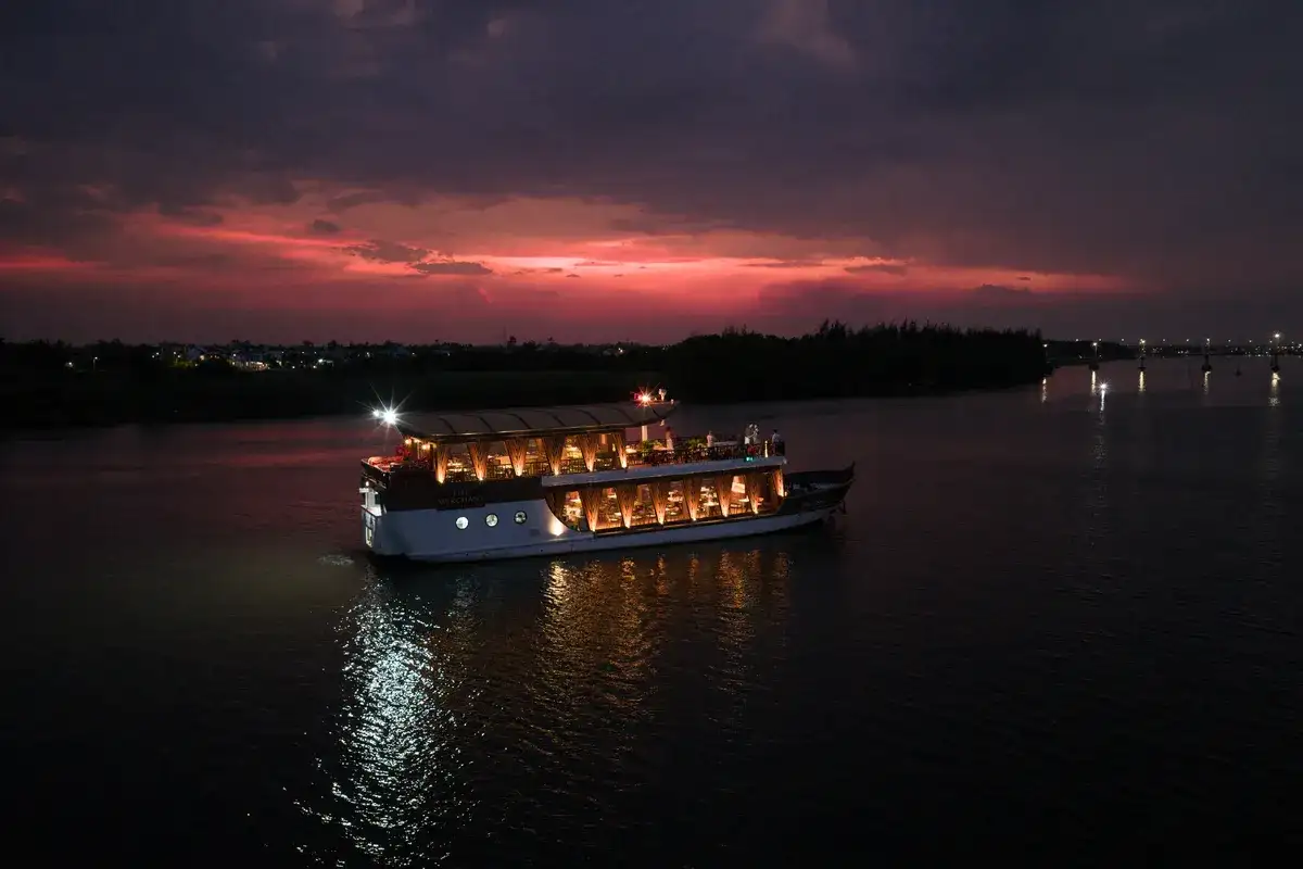 sunset river cruise boat